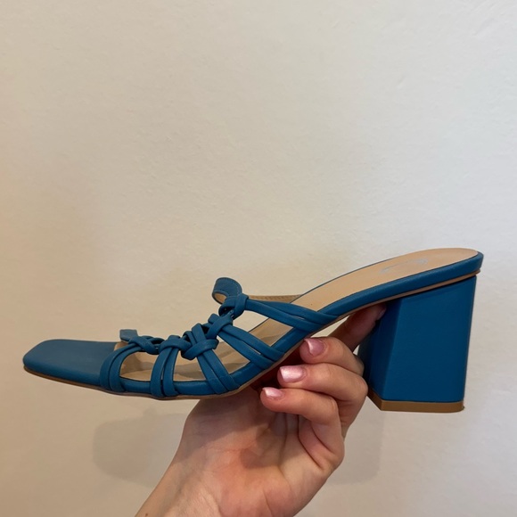 Journee Collection Women Blue Emory Open Square Toe Block Heel Sandals Size 8 - Picture 4 of 14